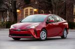 Toyota Prius LE 2019 года